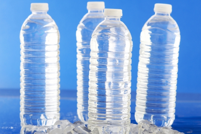 サンフランシスコ国際空港では水のペットボトルが販売禁止に