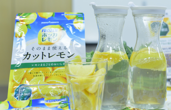 「冷凍ポッカレモン そのまま使えるカットレモン」（実売価格500円前後）