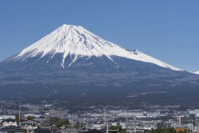 激しい活動は見られないが、富士山も日本を代表する火山だ