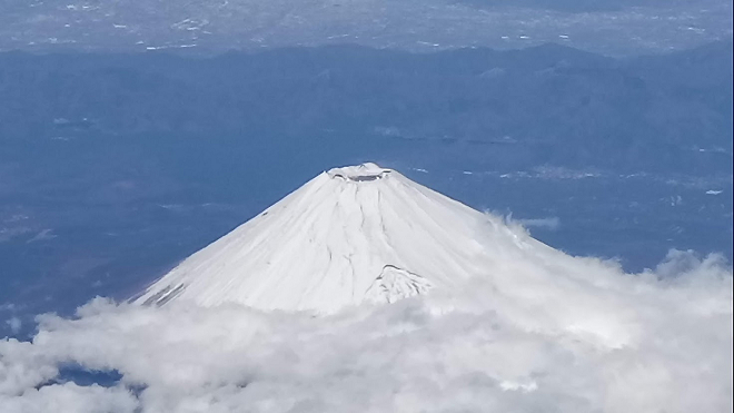 「フレシャス」の富士山の水を使ったこだわりのパンが登場！