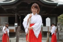 神社ブログに19才巫女登場で「美しすぎる！」などの声殺到