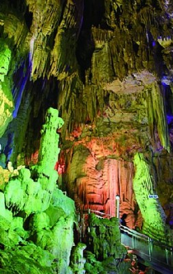 鍾乳洞「あぶくま洞」