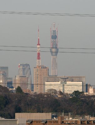 スカイツリーと東京タワーが同じ高さに見えるスポット発見 Newsポストセブン