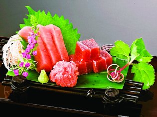 築地 魚がし日本一の「まぐろ3種」