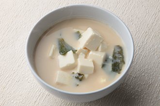 エセ”とんこつ”スープ