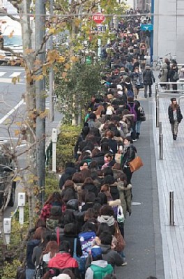 「UT STORE HARAJUKU.」前に長蛇の列