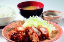 食べ応えあるが胃にもたれないチキンカツ 秘密は弱ったラード