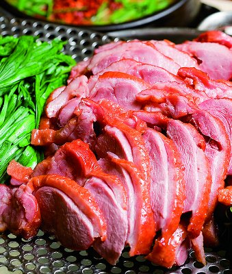 ナンムントバンの「硫黄鴨燻製しゃぶしゃぶ」