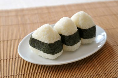 もちやすく、ふっくらした理想のおにぎり