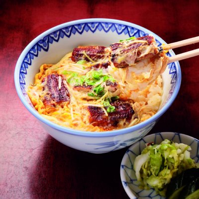 『どぜう飯田屋』の「うな玉丼」