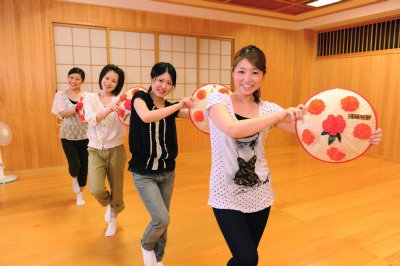 山形花笠祭りの「ミス花笠」の4人