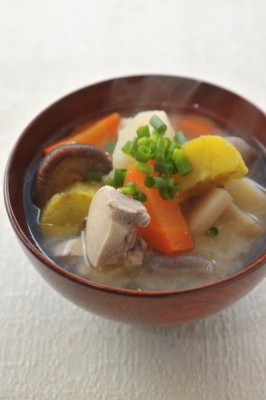鹿児島風麦味噌の具だくさん味噌汁