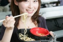 ラーメン女子大生（23）曰く「つけ麺は食べ物を超えた存在」