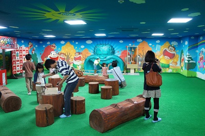 大人も子供もおおはしゃぎのガリガリ君神社