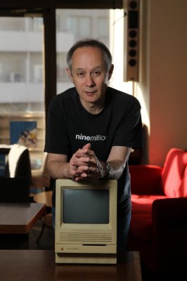 Macintosh SE/30（1989年）とピーター・バラカン氏