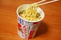 「それゆけ! 大阪ラーメン」産経新聞が作ったカップ麺誕生