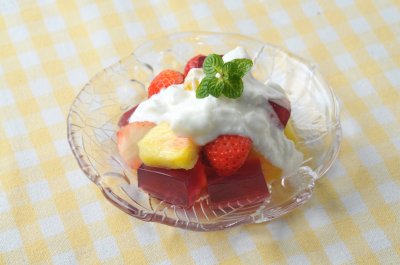 寒天ゼリー入りフルーツサラダ
