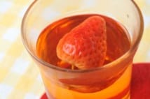 ソースやドリンクにも! 自家製いちご酢のアレンジレシピ