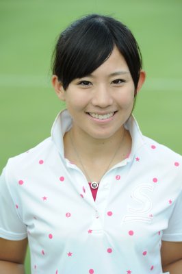 19歳美女プロゴルファー・香妻琴乃