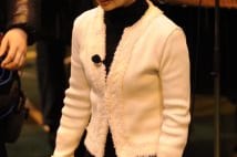 お泊りデート報じられた松尾由美子アナ パンツスーツ姿多い