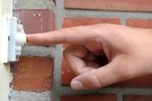 もうすぐ家庭訪問の時期。来客時の基本的なマナーは大丈夫?
