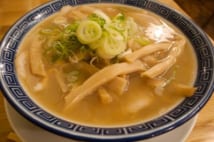 名古屋ラーメン　極太・極長30本入りでメンマ消費量日本一？