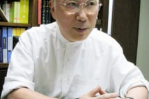 領土問題について持論を展開する高須院長