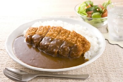 三大栄養素がたっぷり含まれているカツカレー