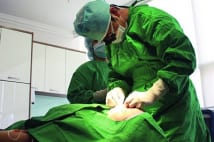 韓国では卒アル撮影前に整形手術望む中学3年生が病院に殺到