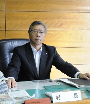 秋田県・上小阿仁村の中田吉穂村長