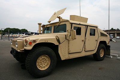 米国の軍用ジープ「ハンヴィー」