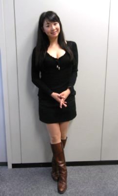 これまでに5大陸91か国をしたF乳旅作家・歩りえ子