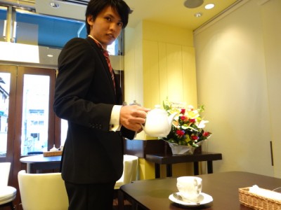 イケメンカフェ「ミタールソレス」