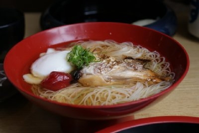 鯛の購入額全国4位、松山市の鯛そうめん