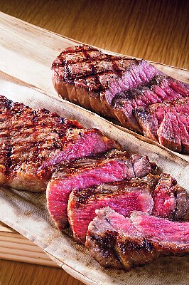 ブームの「熟成肉」のおいしさの秘密は？