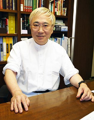 高須院長は”ぽちゃブーム”は「右傾化の象徴」