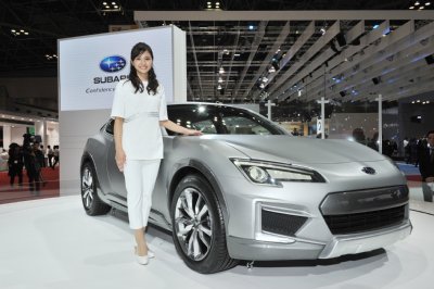 「レガシィ」後継車を発表したスバルは次世代カーも続々