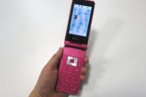 中古ガラケー「安くて電池持つ」と人気 買取求める人も急増