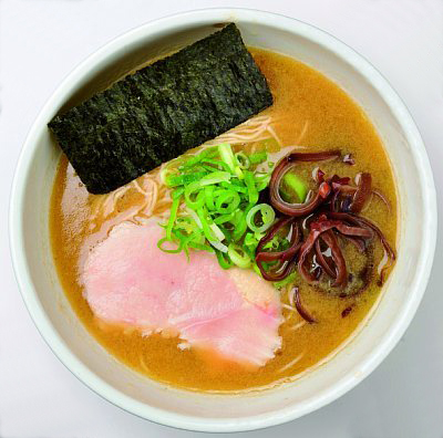 『鶏の骨』の「鶏の骨ラーメン」700円