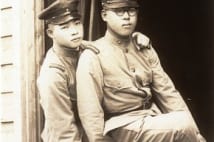 やなせたかし氏の軍服姿公開 創作に影響与えた戦争体験とは