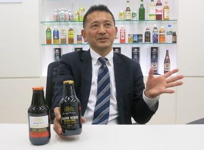 ビールの奥深さについて熱弁する田山智広さん