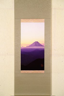 美しい富士山の写真を掛け軸で表現