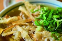 福岡の麺　豚骨ラーメンのイメージあるが日常食は「うどん」
