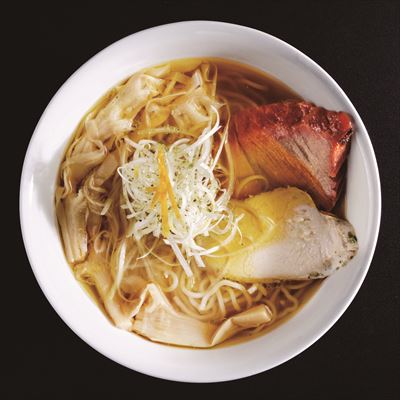 鶏湯ラーメンばふ。の熟成淡麗麺
