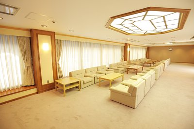 天覧試合の際は、天皇陛下の控え室として使われた貴賓室
