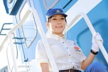 秩父鉄道の女性運転士　旅客電車だけでなく機関車も運転する