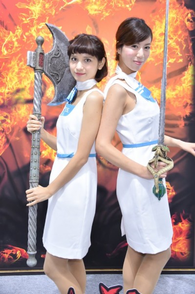 「東京ゲームショウ2014」で見つけた美人コンパニオン