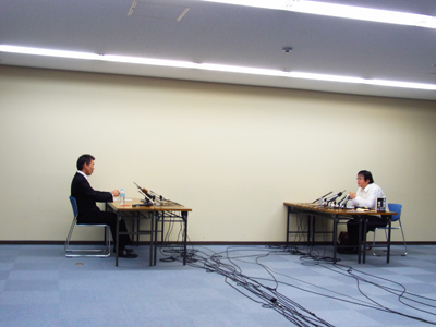 橋下大阪市長と在特会 桜井会長の会談に在日女性が懸念抱く Newsポストセブン