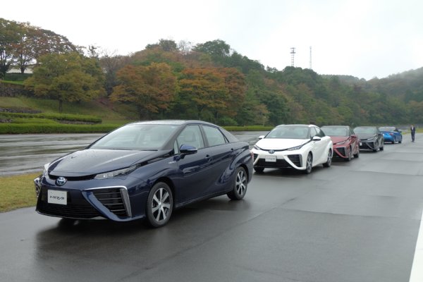 トヨタの燃料電池車「MIRAI」