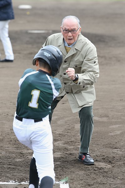 長嶋茂雄氏 野球教室の打撃指導でブシュ シュッ バーン Newsポストセブン